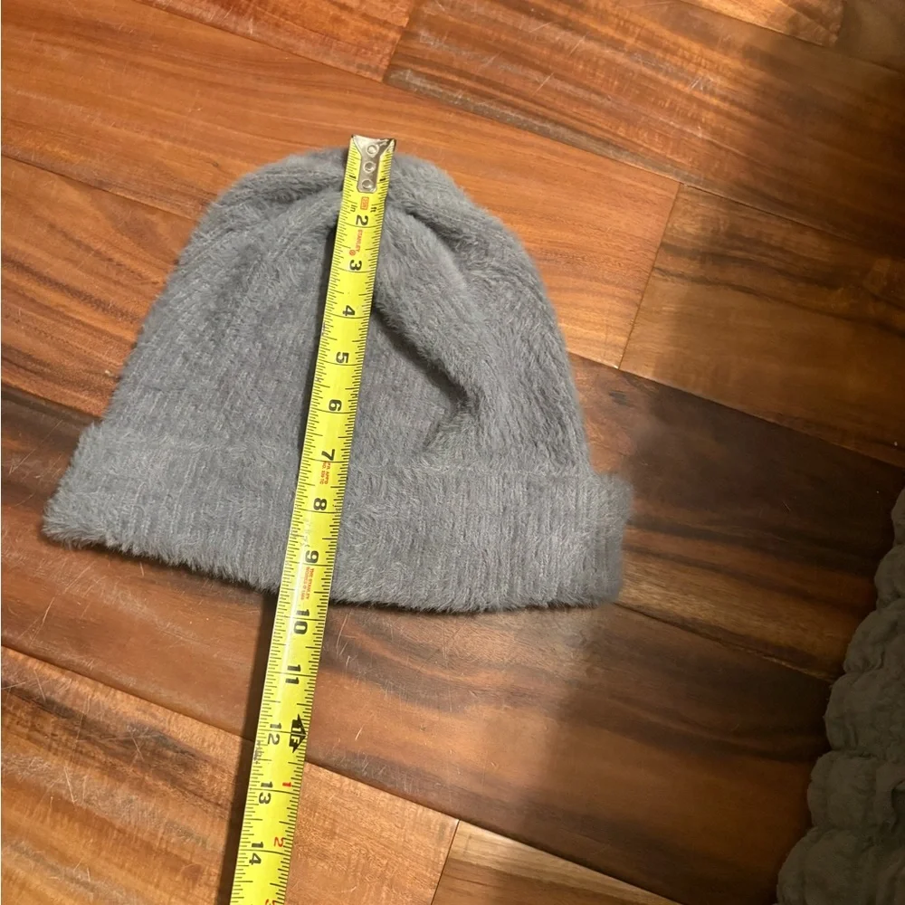 Bristol Knit Gray Fuzzy Beanie Soft Cozy Winter‎ Hat One Size (0687)